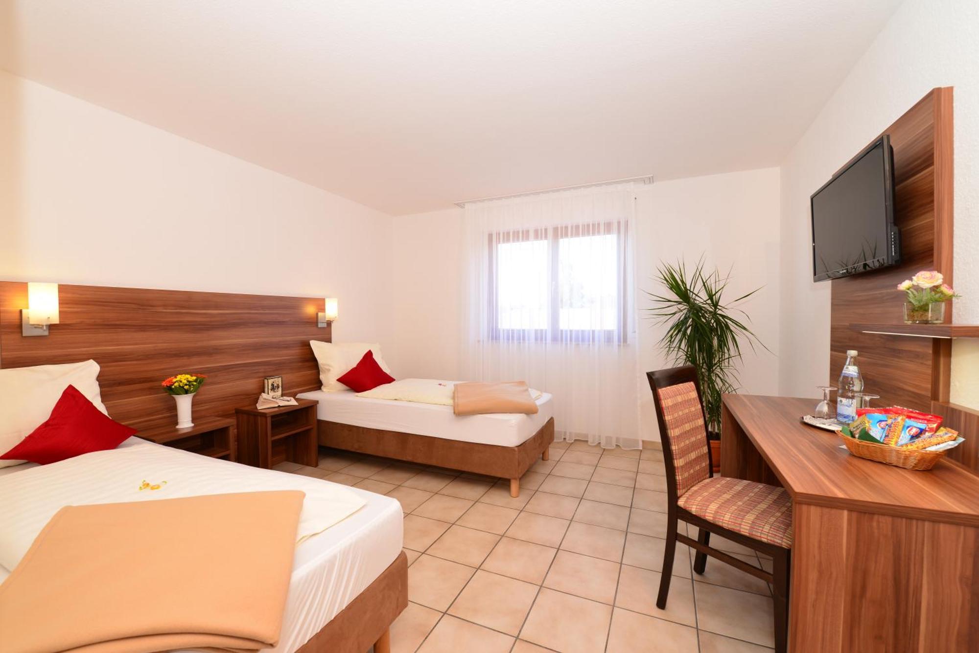 Hotel Am Buchwald Έσλινγκεν Δωμάτιο φωτογραφία