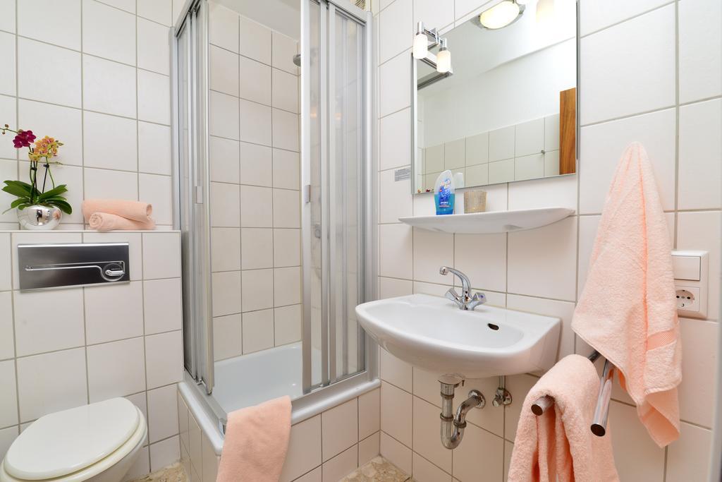 Hotel Am Buchwald Έσλινγκεν Εξωτερικό φωτογραφία