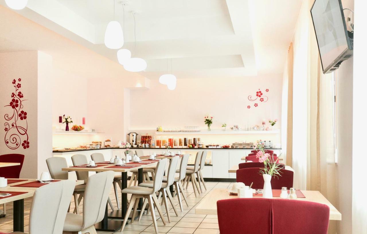Hotel Am Buchwald Έσλινγκεν Εξωτερικό φωτογραφία