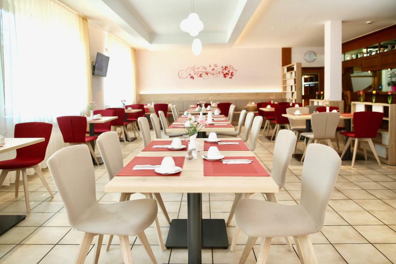 Hotel Am Buchwald Έσλινγκεν Εξωτερικό φωτογραφία