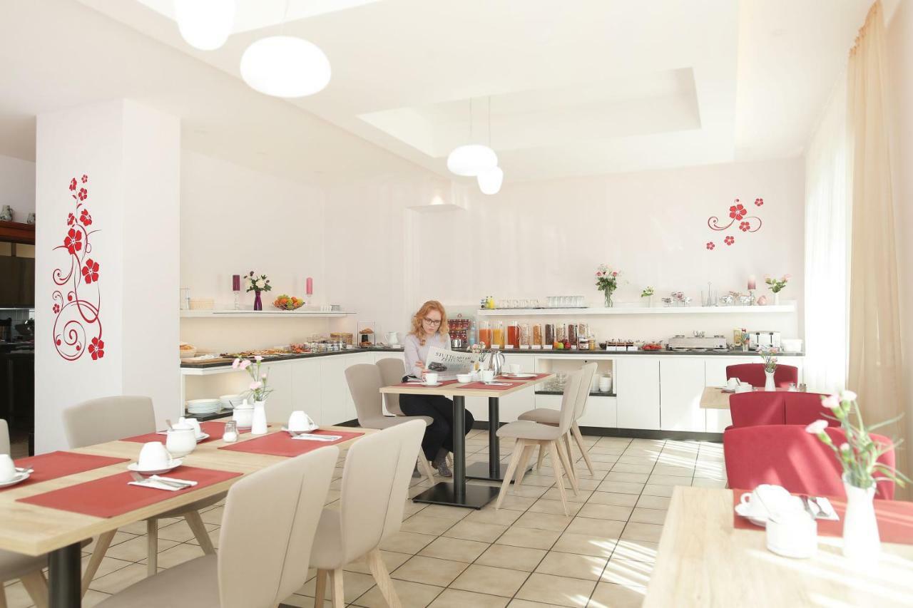 Hotel Am Buchwald Έσλινγκεν Εξωτερικό φωτογραφία
